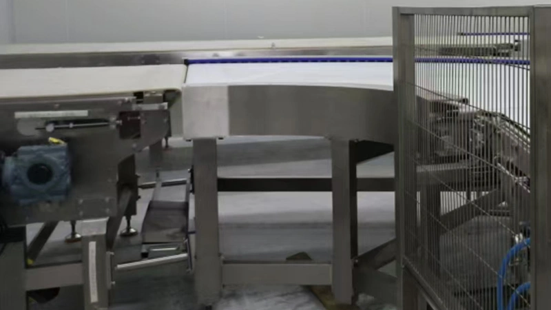 Turning belt conveyor